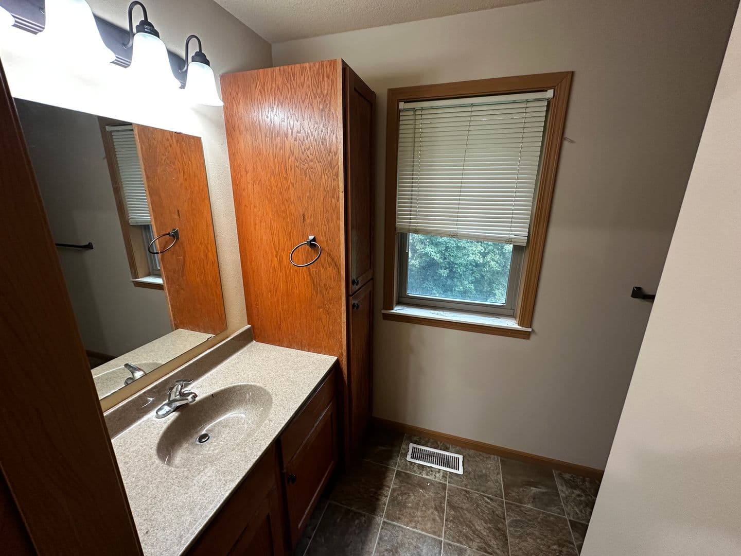 Buffalo Apartment: The Willows