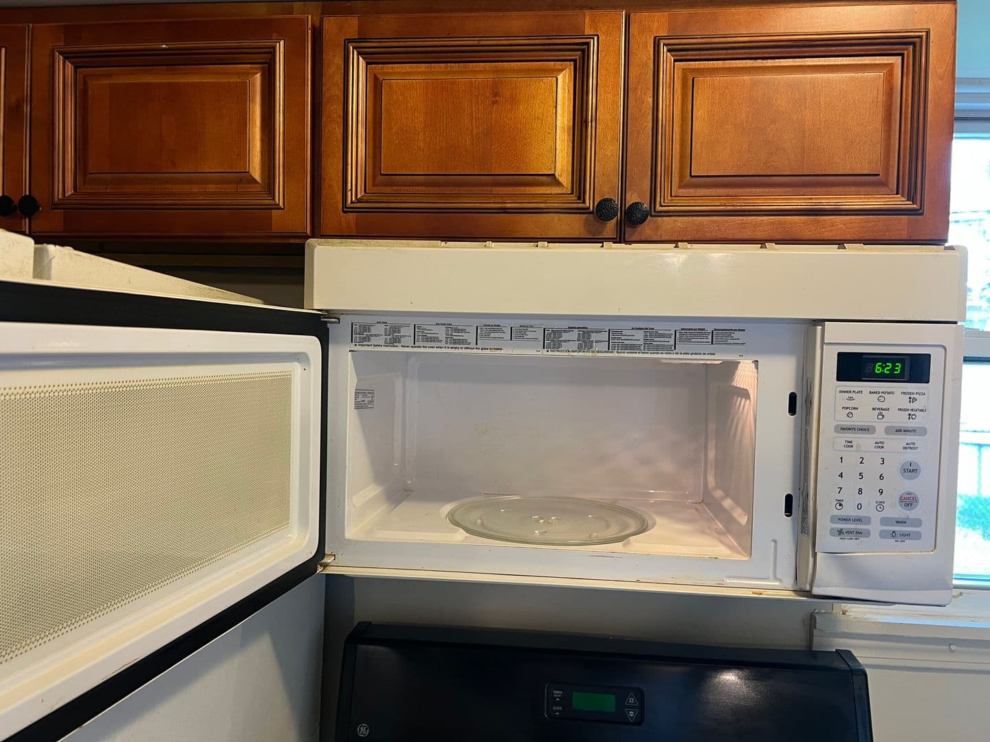 McKees Rocks Apartment: 1518 Chartiers Ave