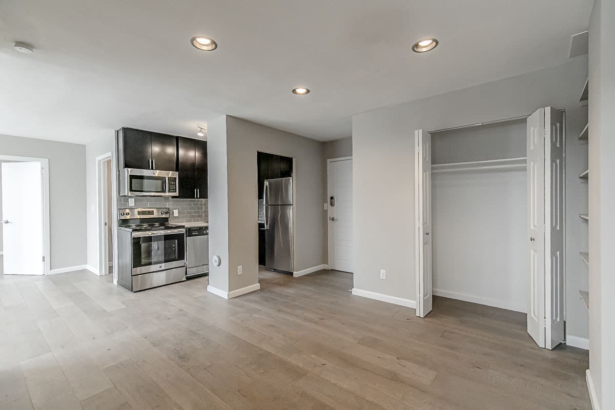 Pittsburgh Apartment: 625 Stanwix Street