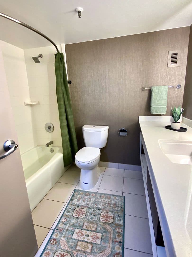 Houston Apartment: 14703 Park Row