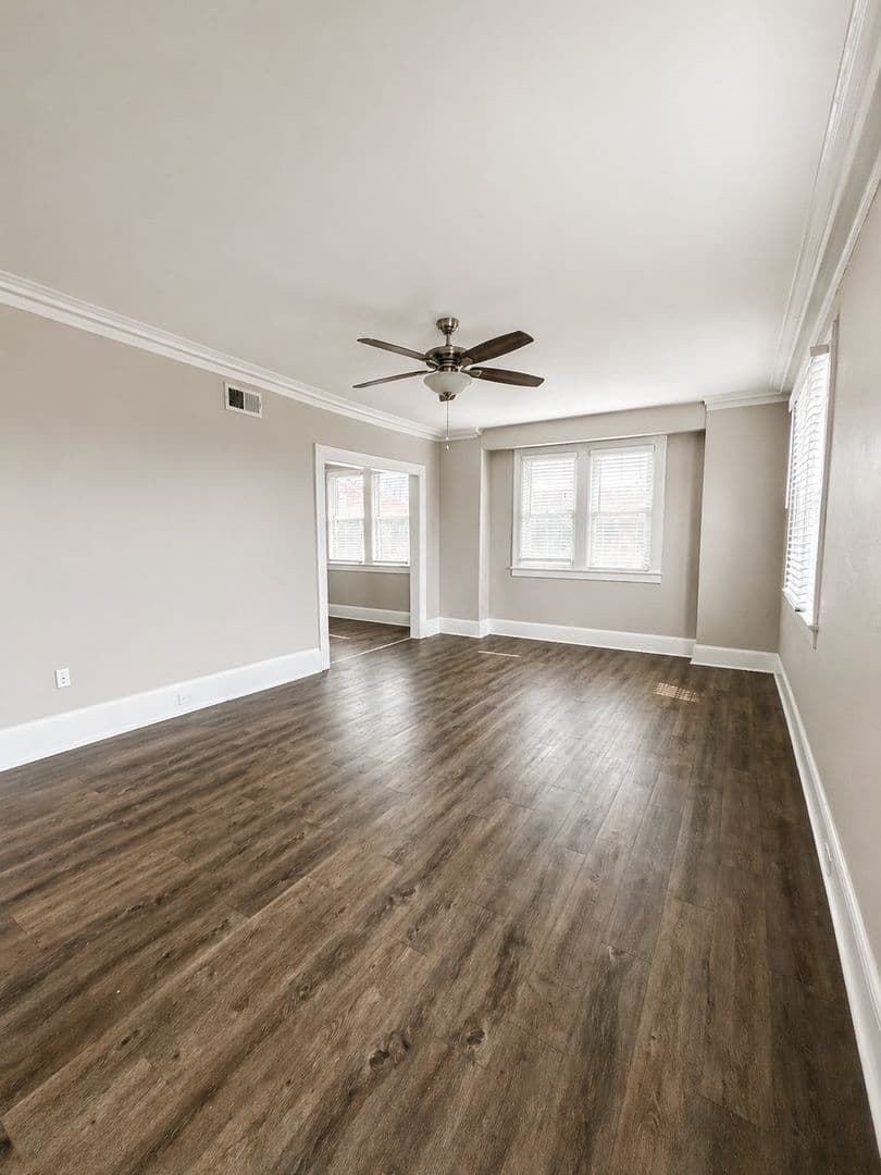 Pittsburgh Apartment: 2123 Shady Ave
