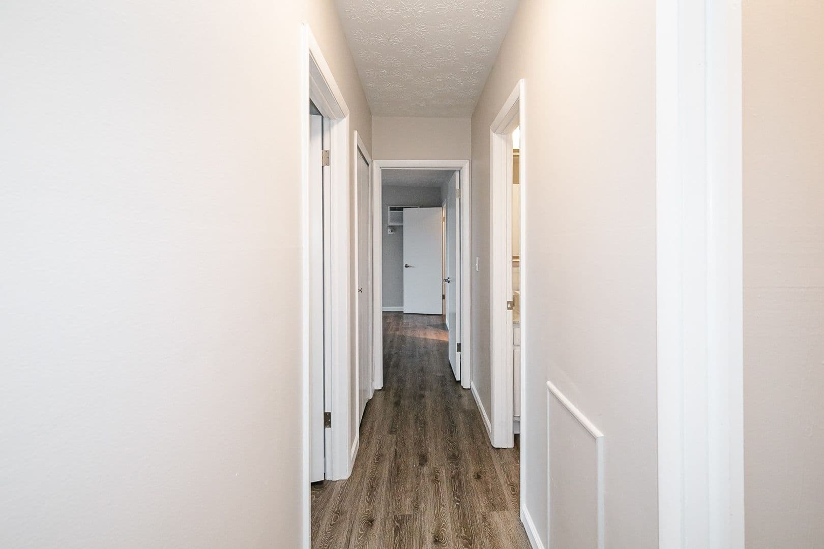 Pittsburgh Apartment: 7 Dorchester Drive