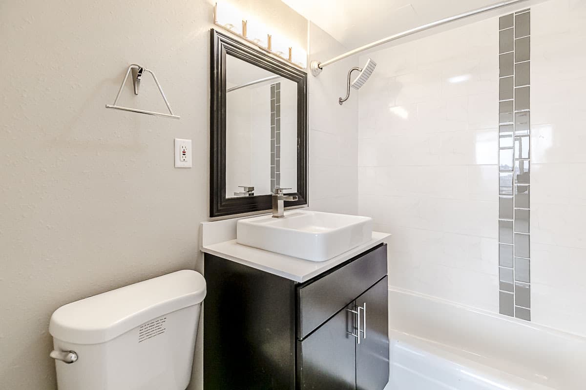 Pittsburgh Apartment: 625 Stanwix Street