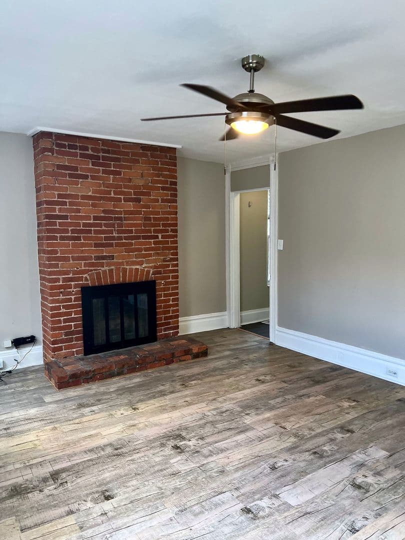 Pittsburgh Apartment: 114 Kearsarge St.
