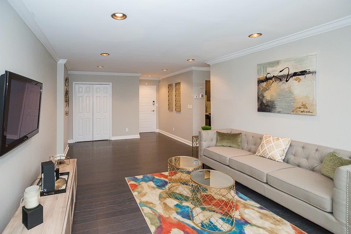 Pittsburgh Apartment: 625 Stanwix Street