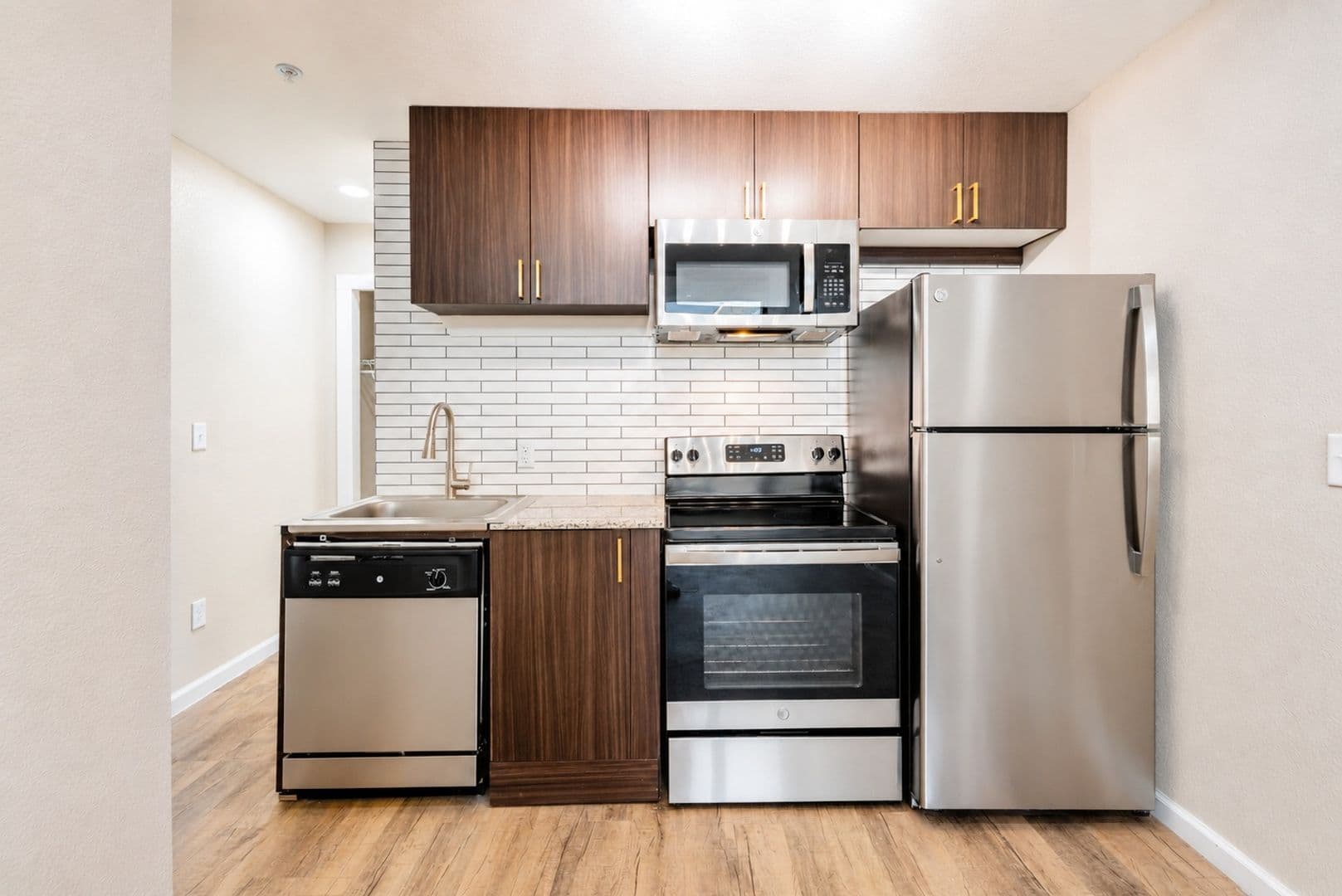 Austin Apartment: 9220 North Interstate Highway 35