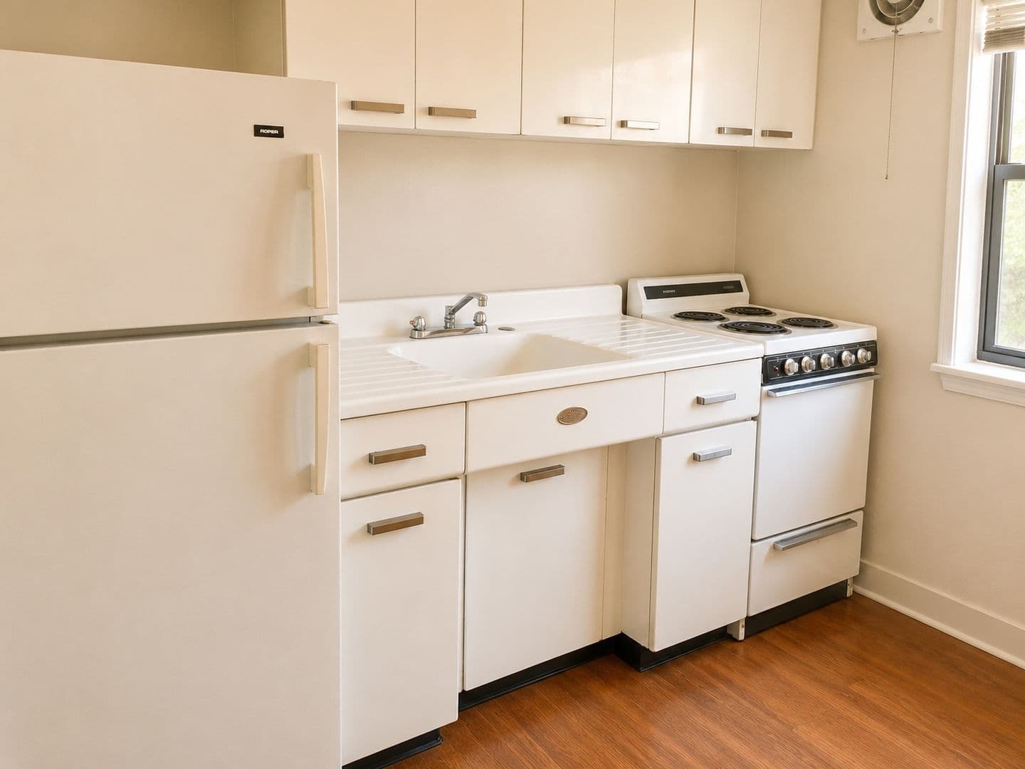 Pittsburgh Apartment: 666 Florida Avenue