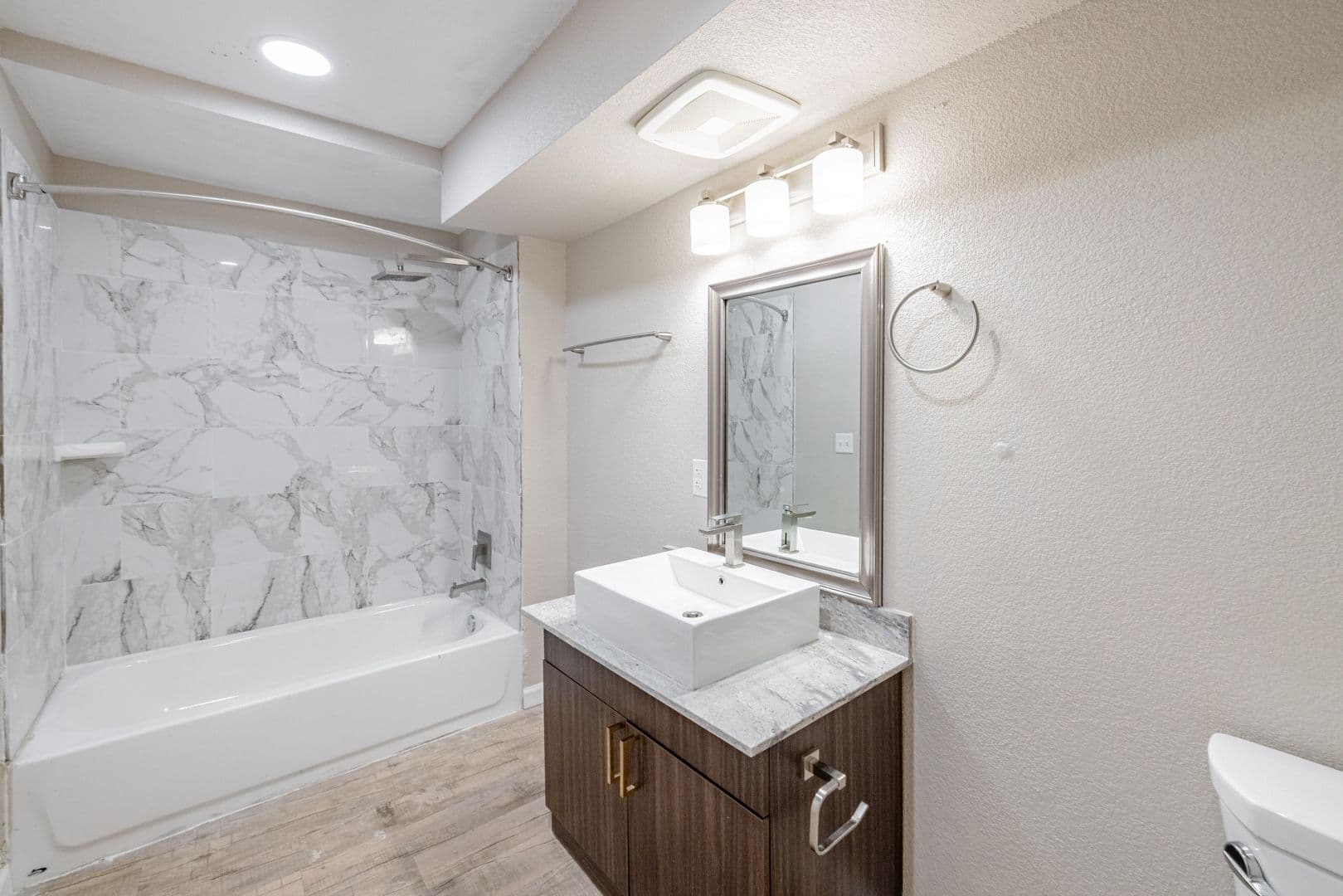 Austin Apartment: 9220 North Interstate Highway 35