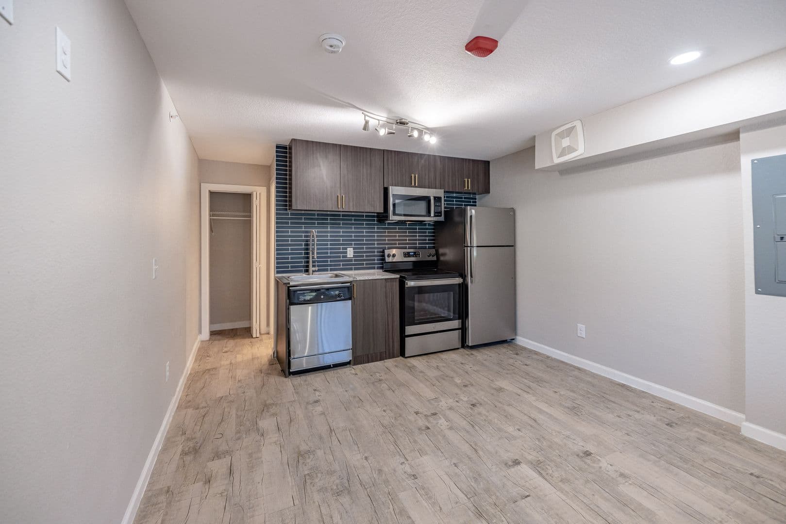 Austin Apartment: 9220 North Interstate Highway 35