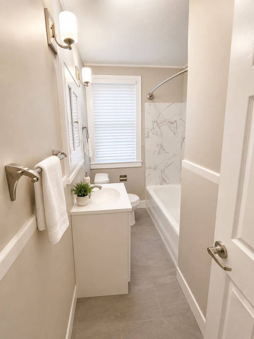 Dormont Apartment: 1127-1133 McNeilly Ave