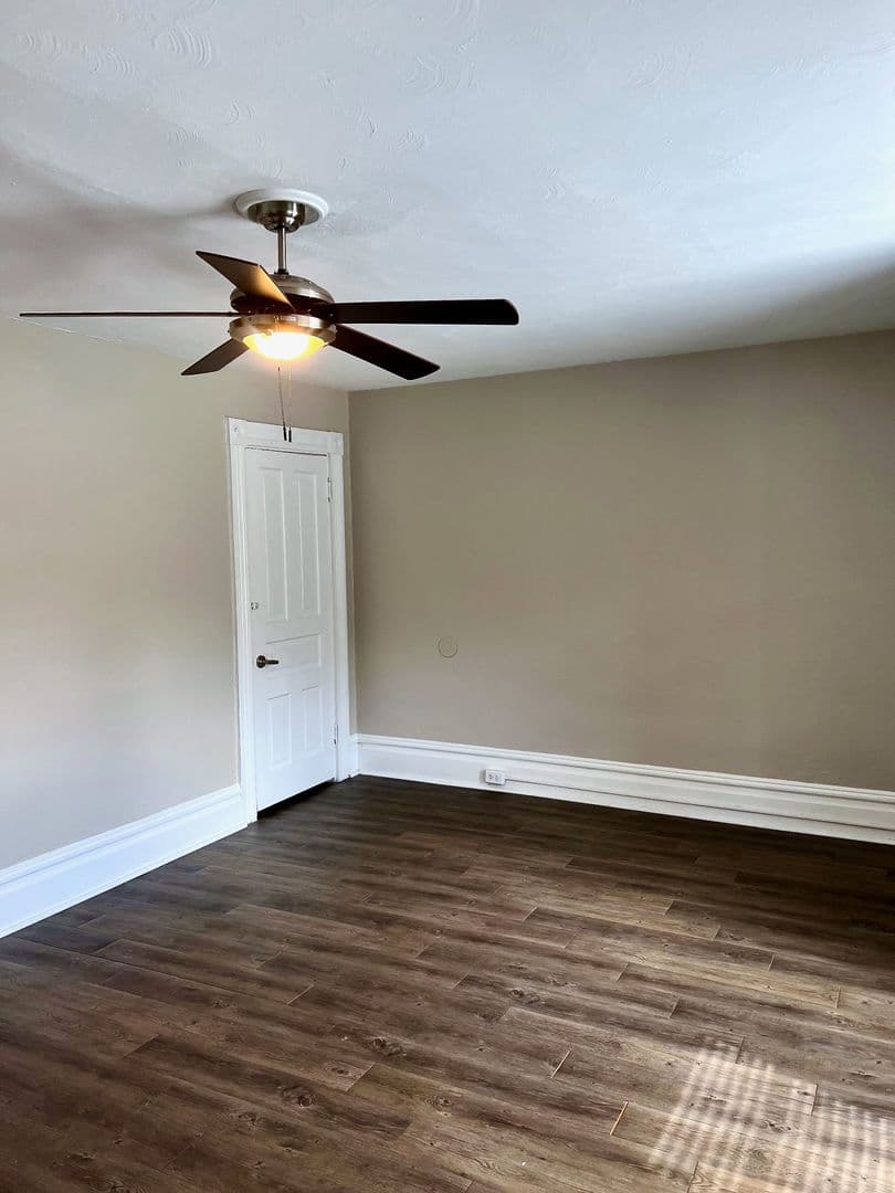 Pittsburgh Apartment: 114 Kearsarge St.
