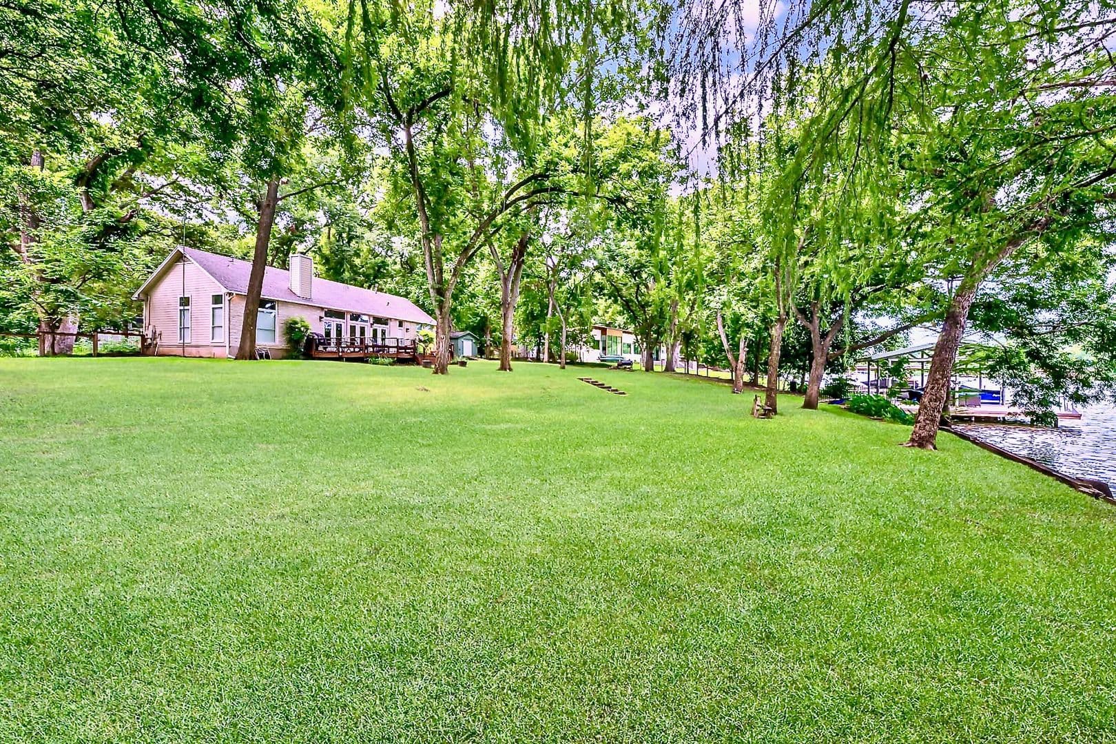 Austin House: 2910 Edgewater Drive