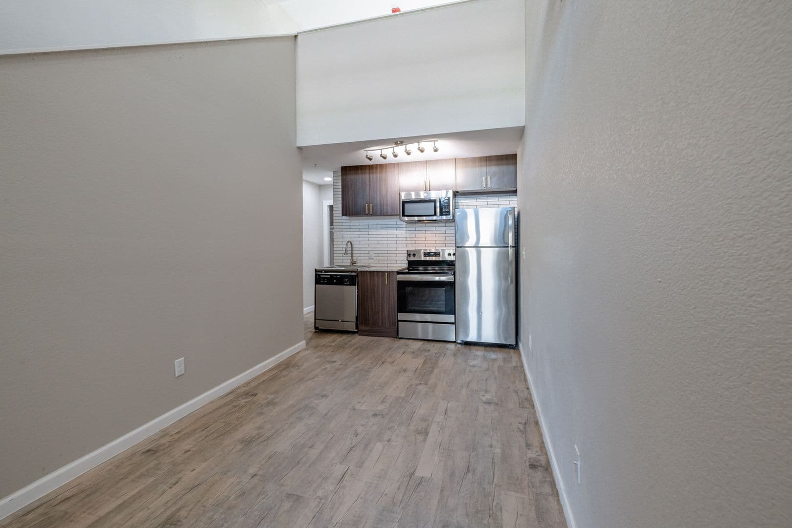 Austin Apartment: 9220 North Interstate Highway 35
