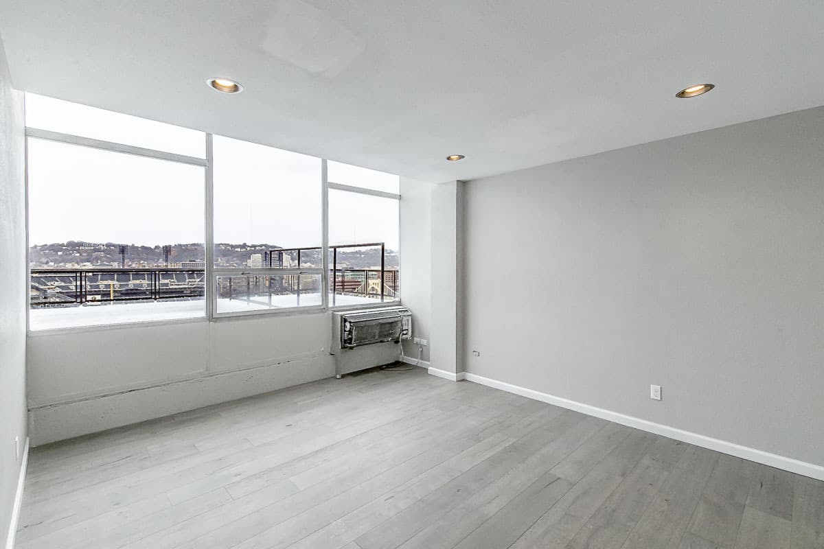 Pittsburgh Apartment: 625 Stanwix Street