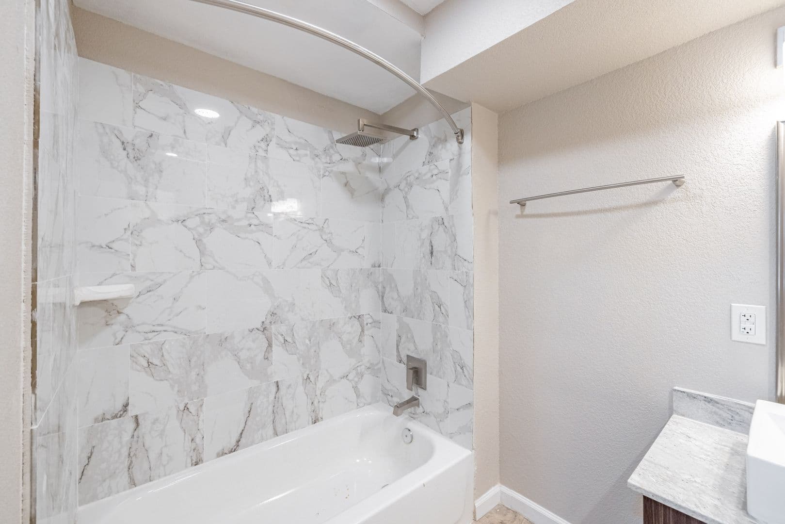 Austin Apartment: 9220 North Interstate Highway 35