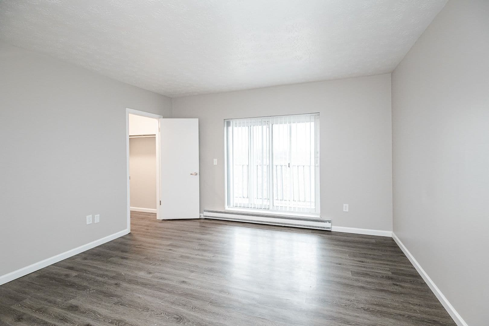 Pittsburgh Apartment: 7 Dorchester Drive