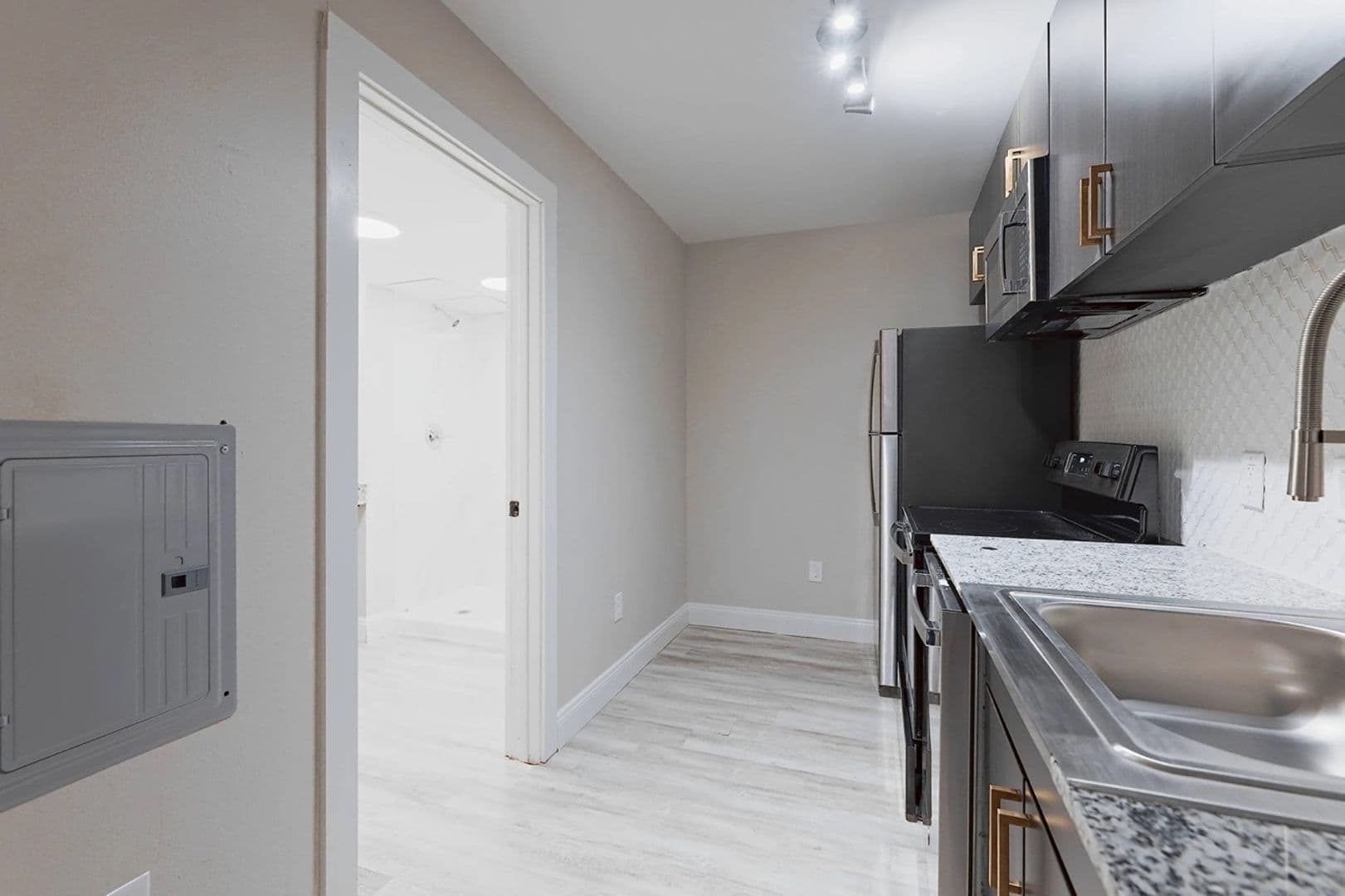 Austin Apartment: 7928 Gessner Dr