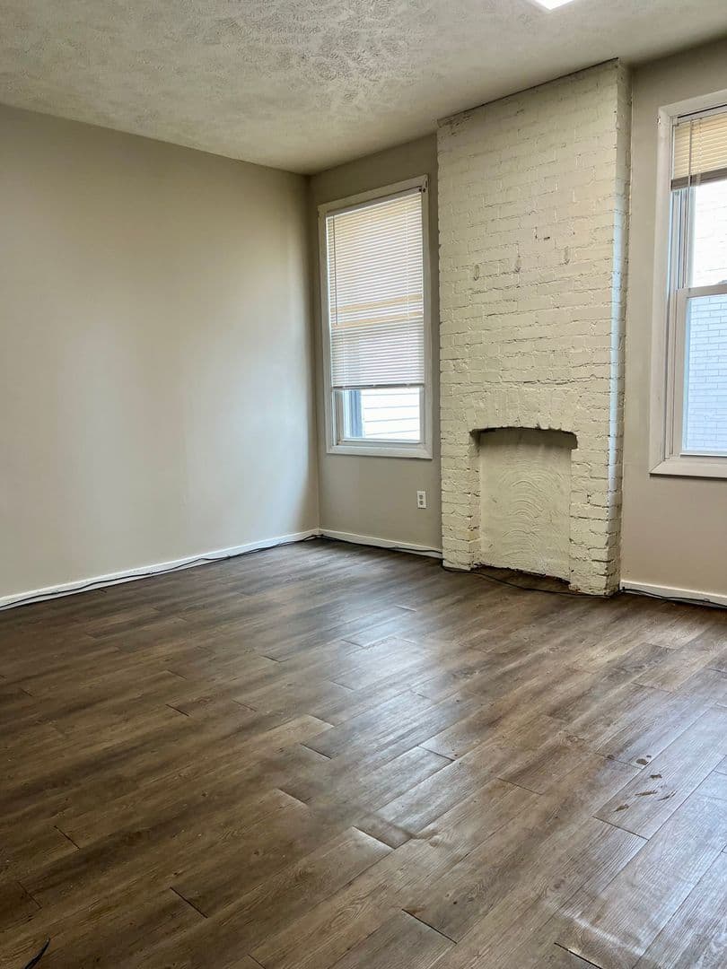 Pittsburgh Apartment: 3408 Parkview Avenue