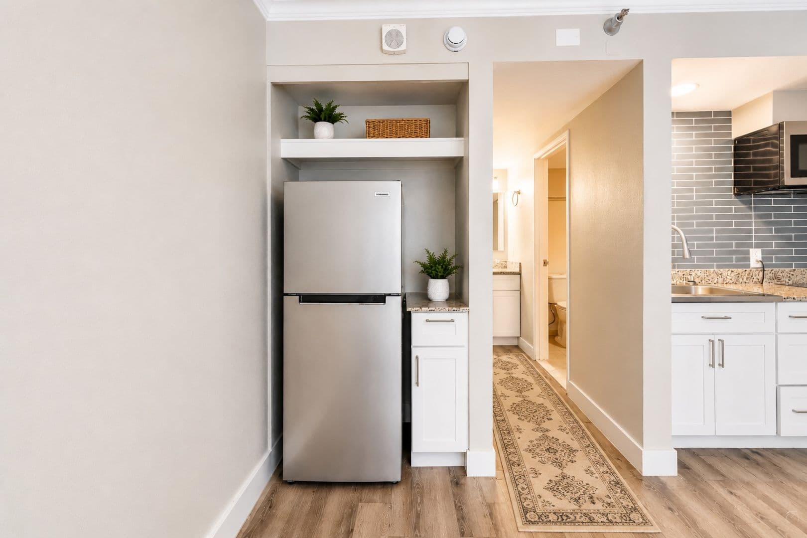 Colorado Springs Apartment: 2886 S Circle Dr.