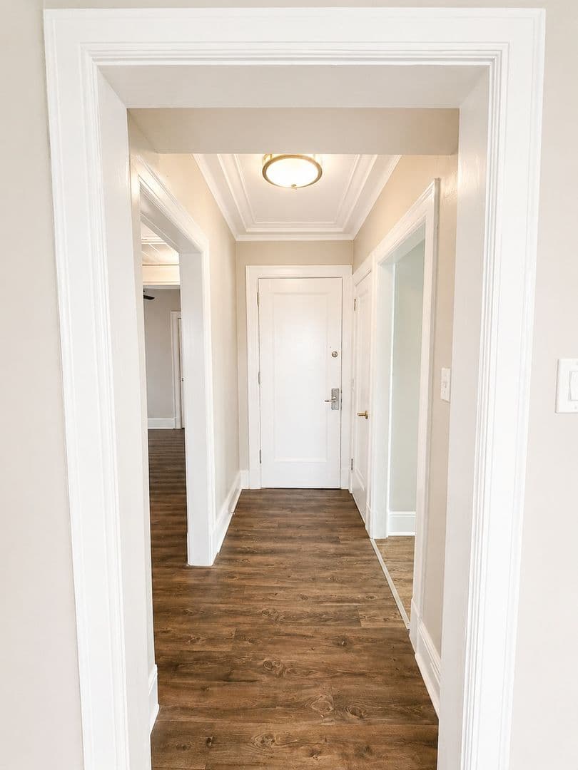 Pittsburgh Apartment: 2123 Shady Ave