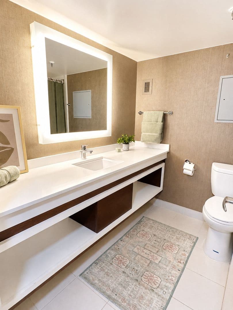 Houston Apartment: 14703 Park Row