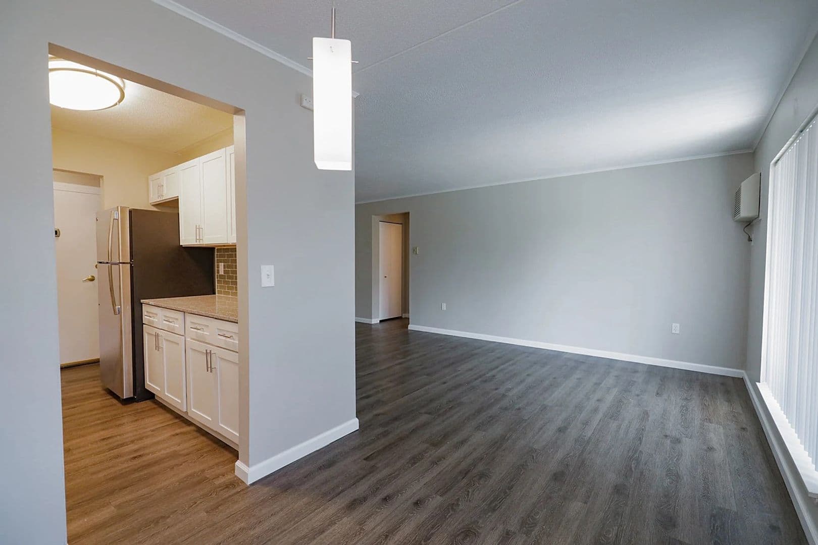 Pittsburgh Apartment: 7 Dorchester Drive