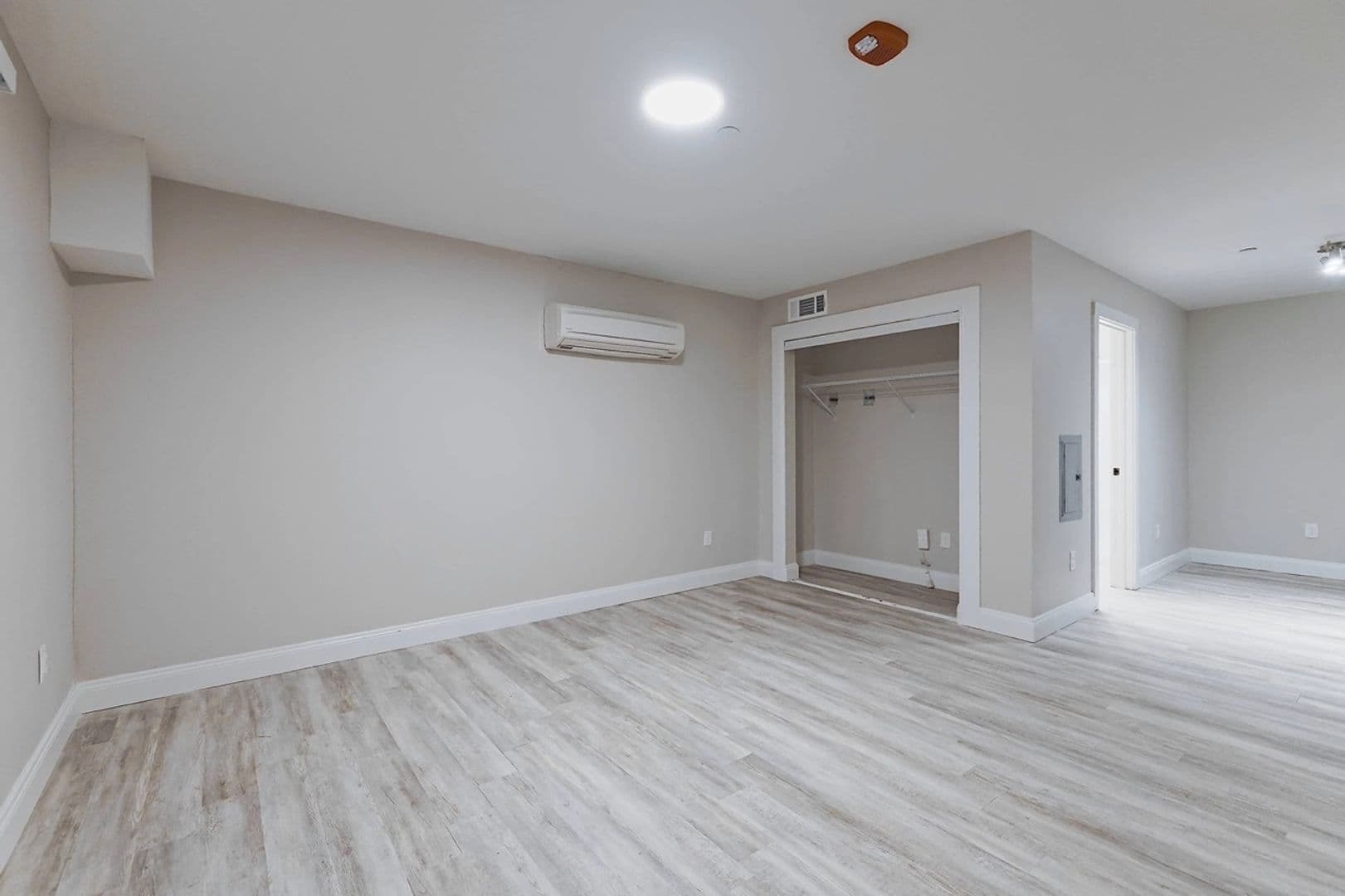 Austin Apartment: 7928 Gessner Dr