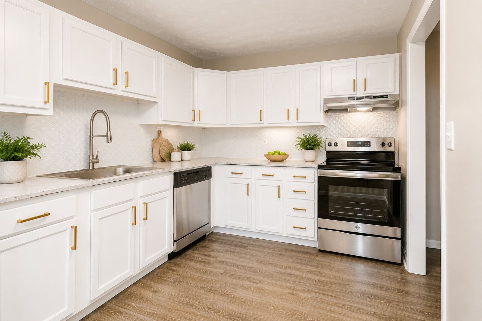 Pittsburgh Apartment: 7 Dorchester Drive