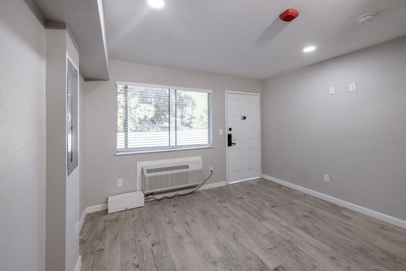 Austin Apartment: 9220 North Interstate Highway 35