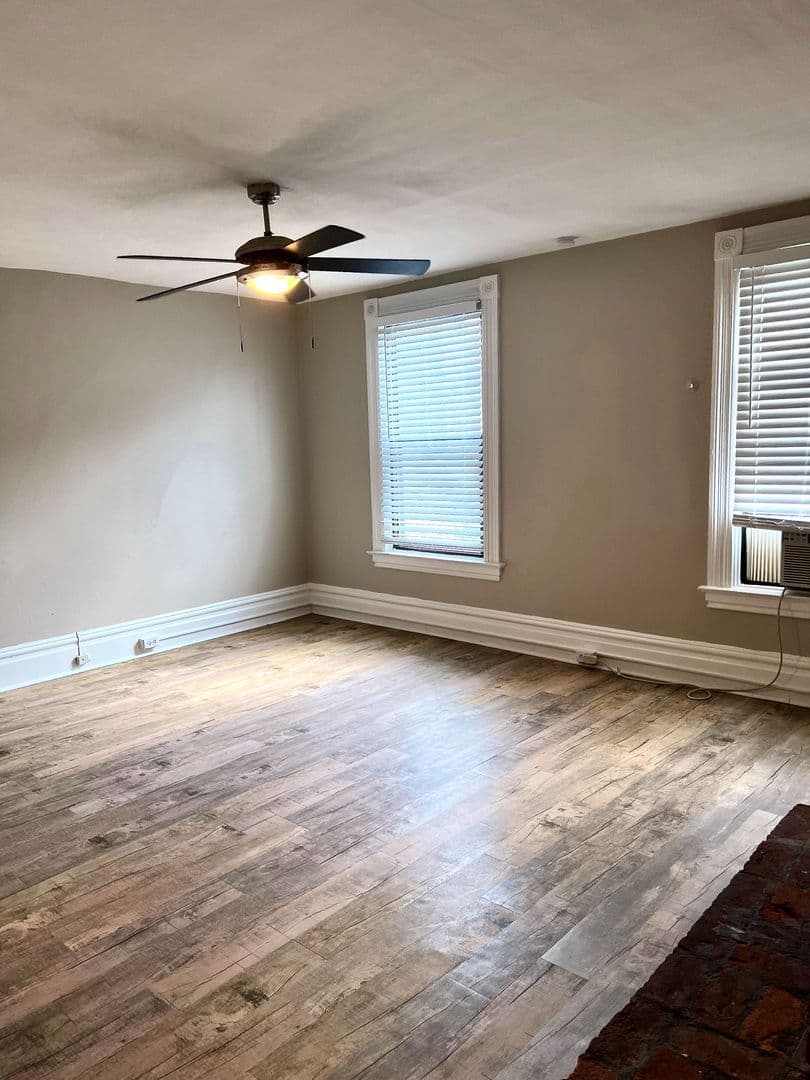 Pittsburgh Apartment: 114 Kearsarge St.