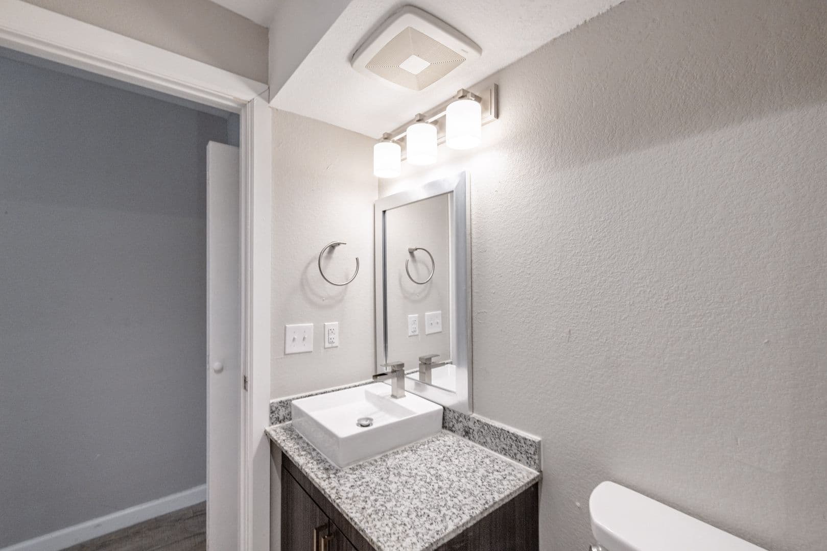 Austin Apartment: 9220 North Interstate Highway 35