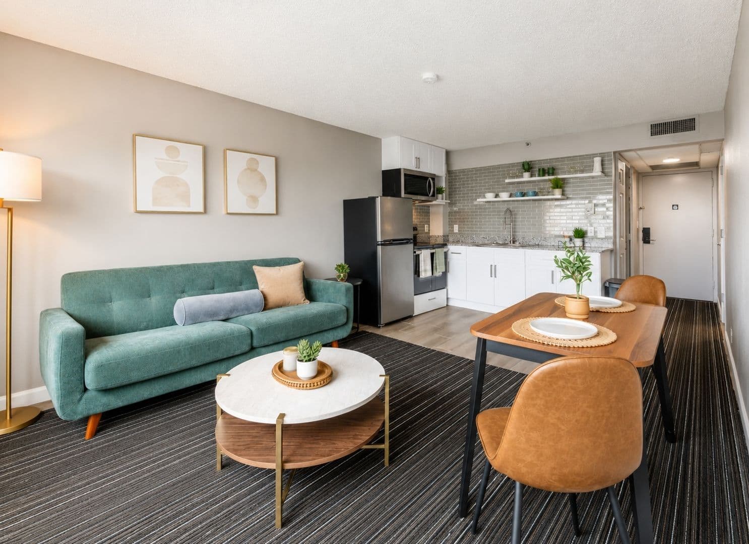 Houston Apartment: 14703 Park Row
