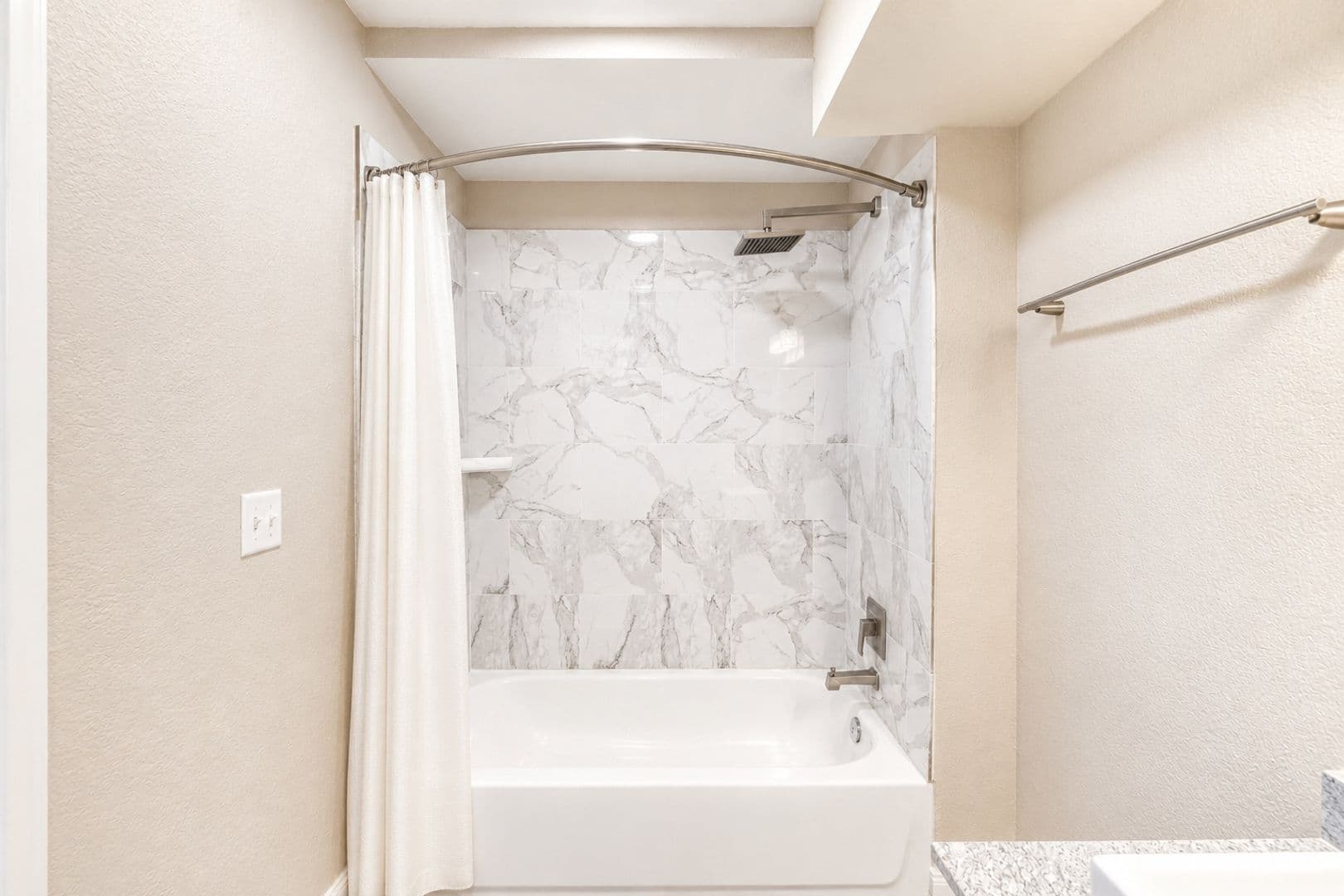 Austin Apartment: 9220 North Interstate Highway 35