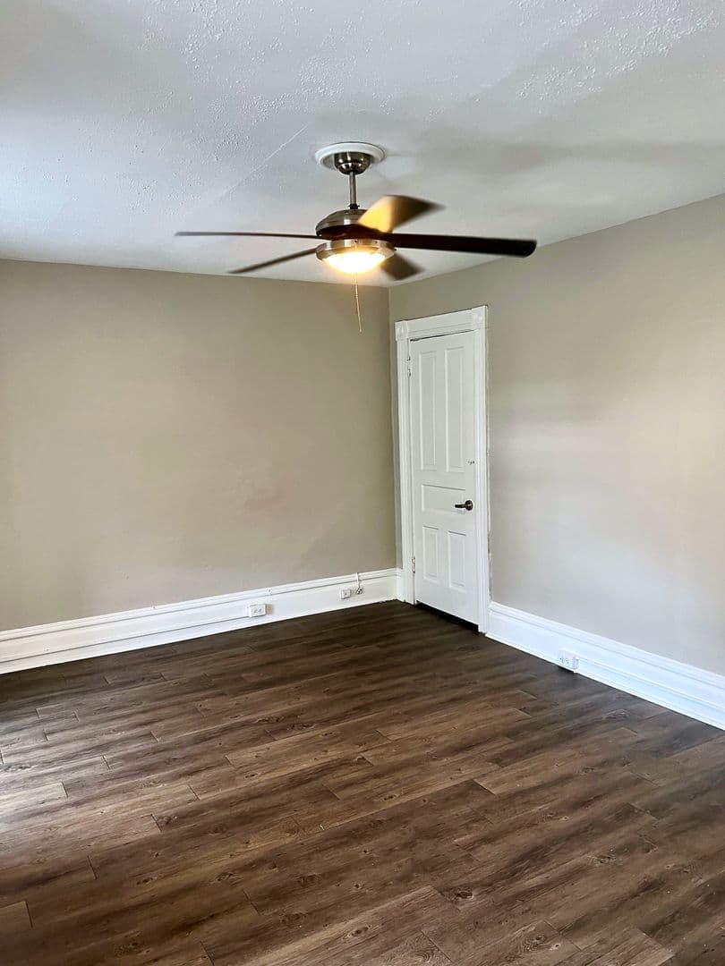 Pittsburgh Apartment: 114 Kearsarge St.