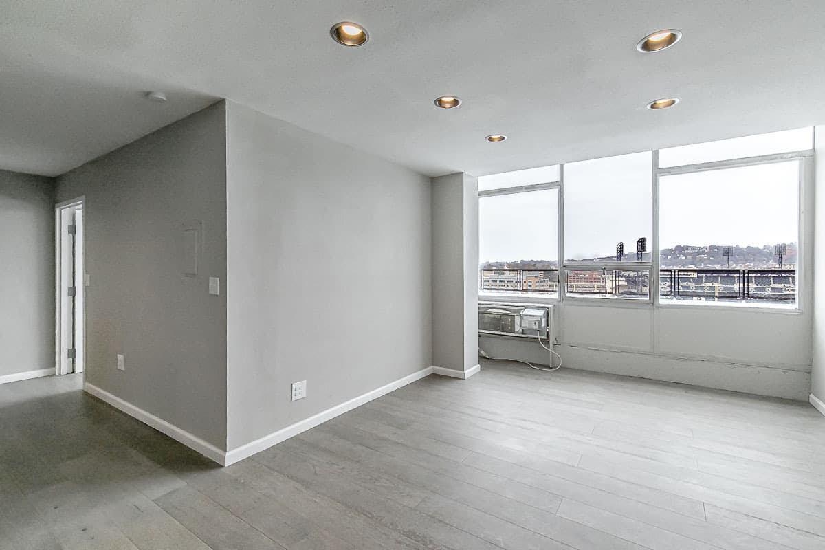 Pittsburgh Apartment: 625 Stanwix Street