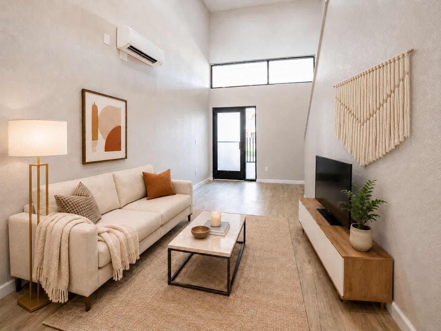 Austin Apartment: 9220 North Interstate Highway 35