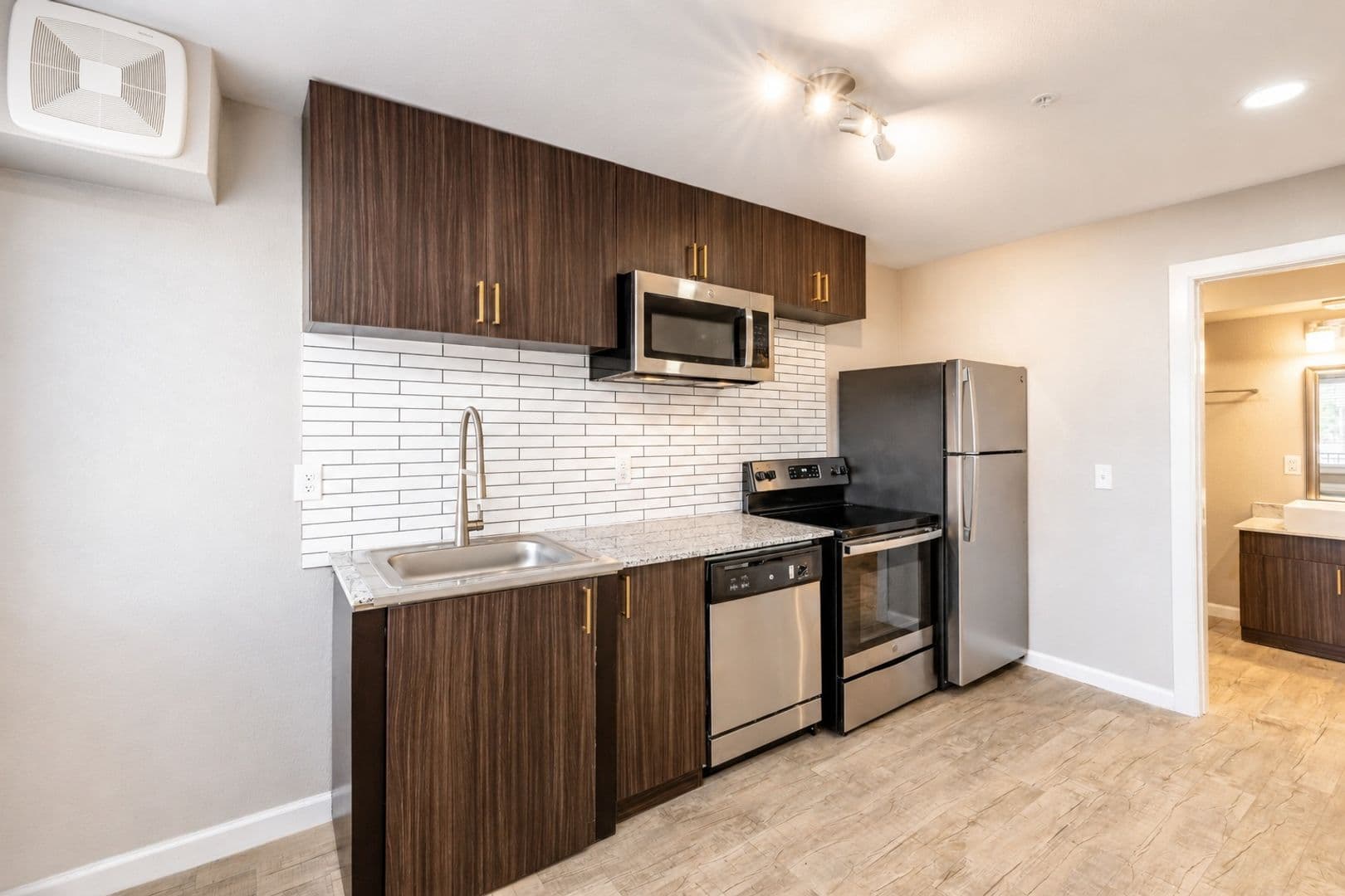 Austin Apartment: 9220 North Interstate Highway 35