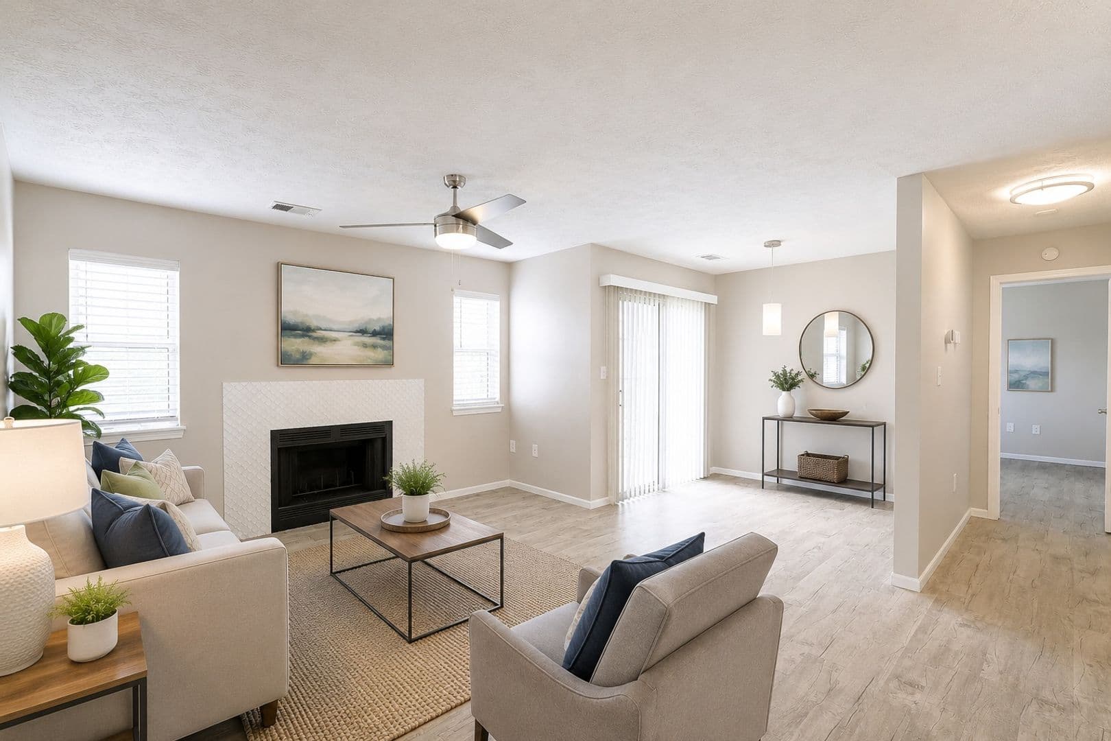 Moon Township Apartment: 916 Beaver Grade Road