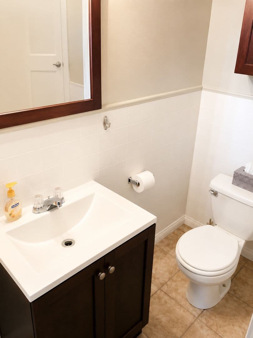 Dormont Apartment: 1127-1133 McNeilly Ave