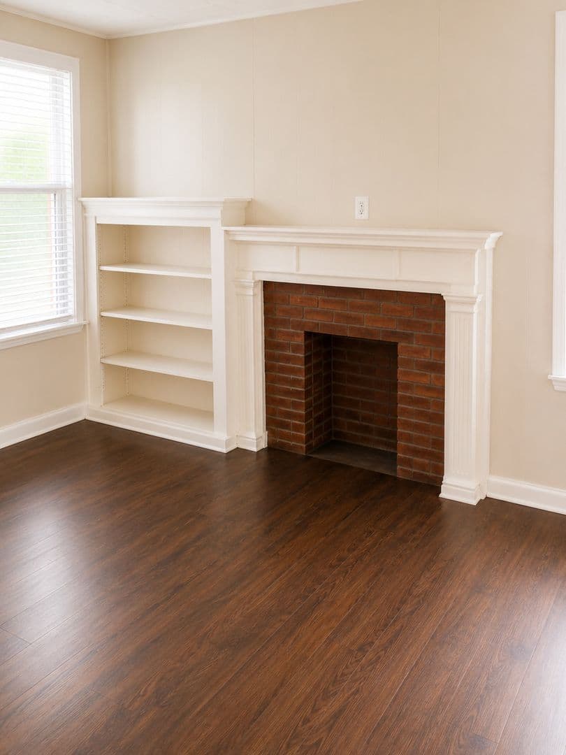 Dormont Apartment: 1127-1133 McNeilly Ave