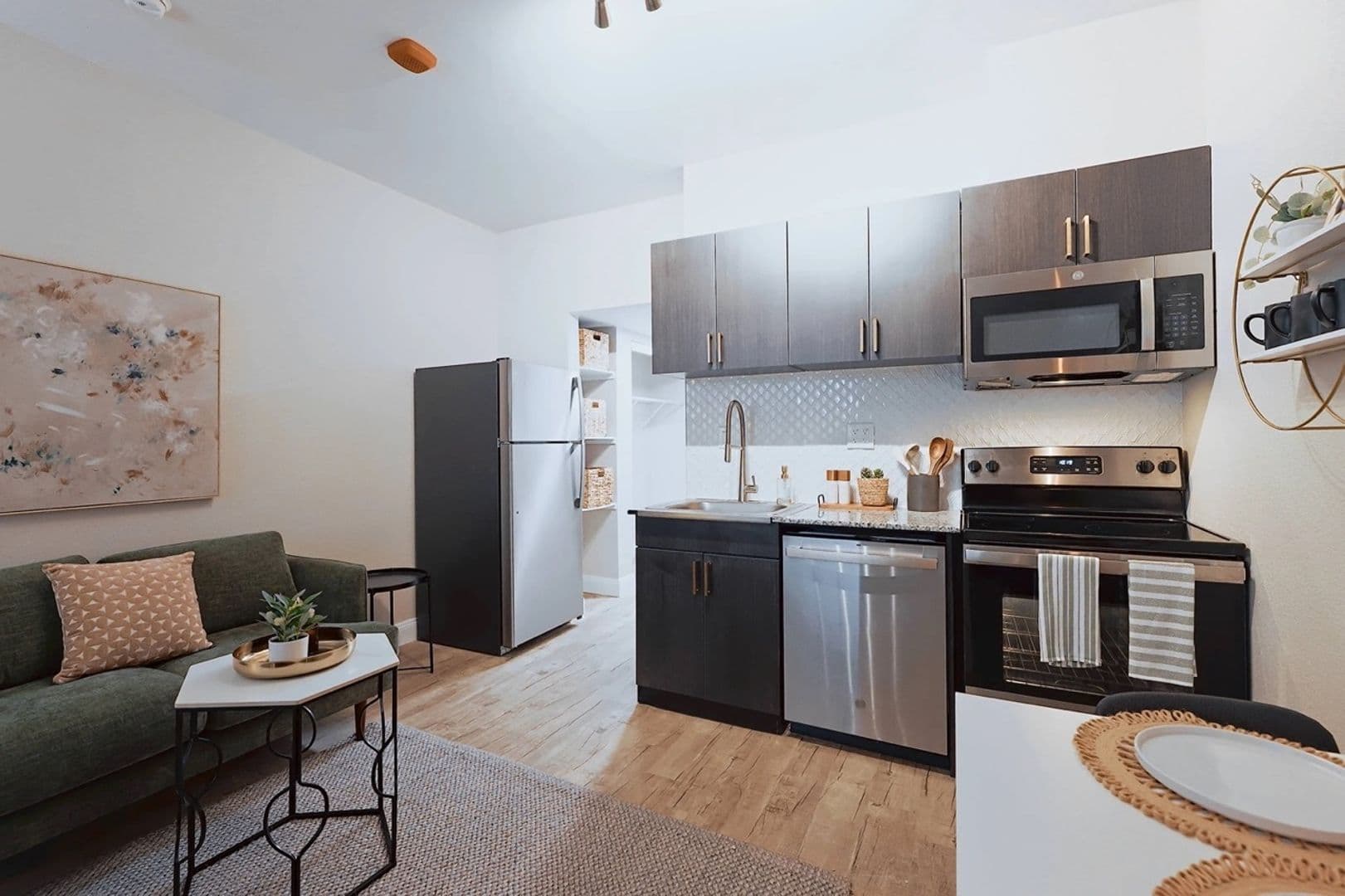 Austin Apartment: 7928 Gessner Dr