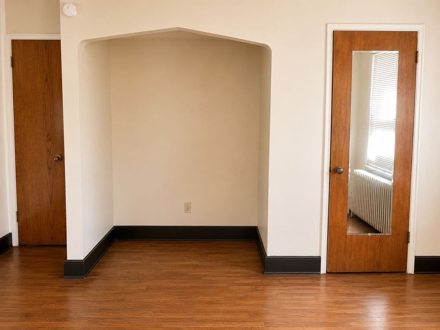 Pittsburgh Apartment: 666 Florida Avenue
