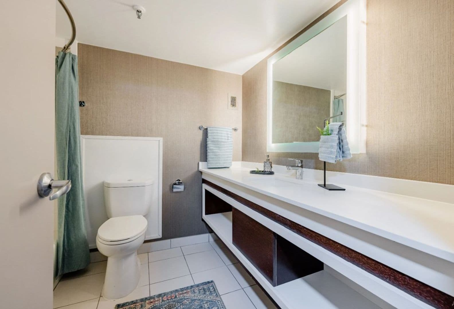 Houston Apartment: 14703 Park Row