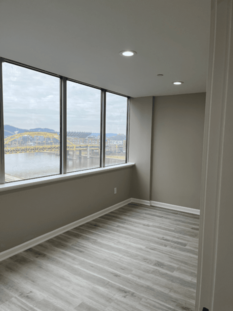 Pittsburgh Apartment: 625 Stanwix Street