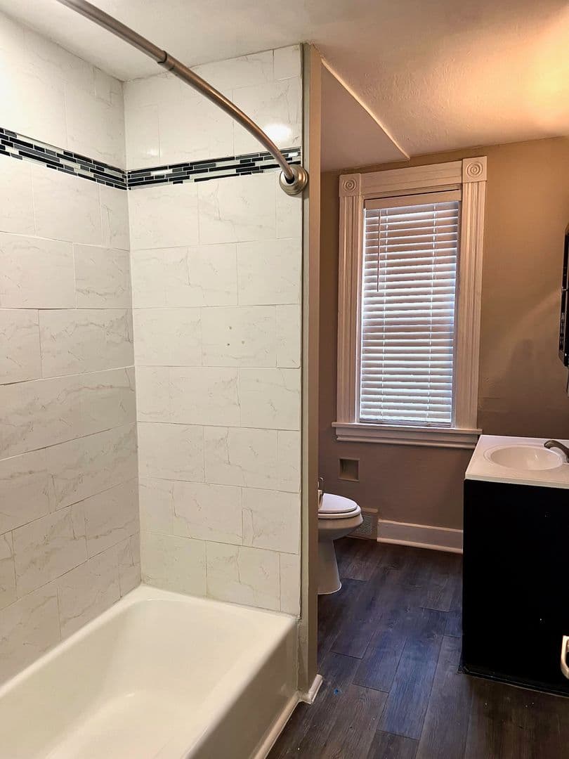 Pittsburgh Apartment: 114 Kearsarge St.