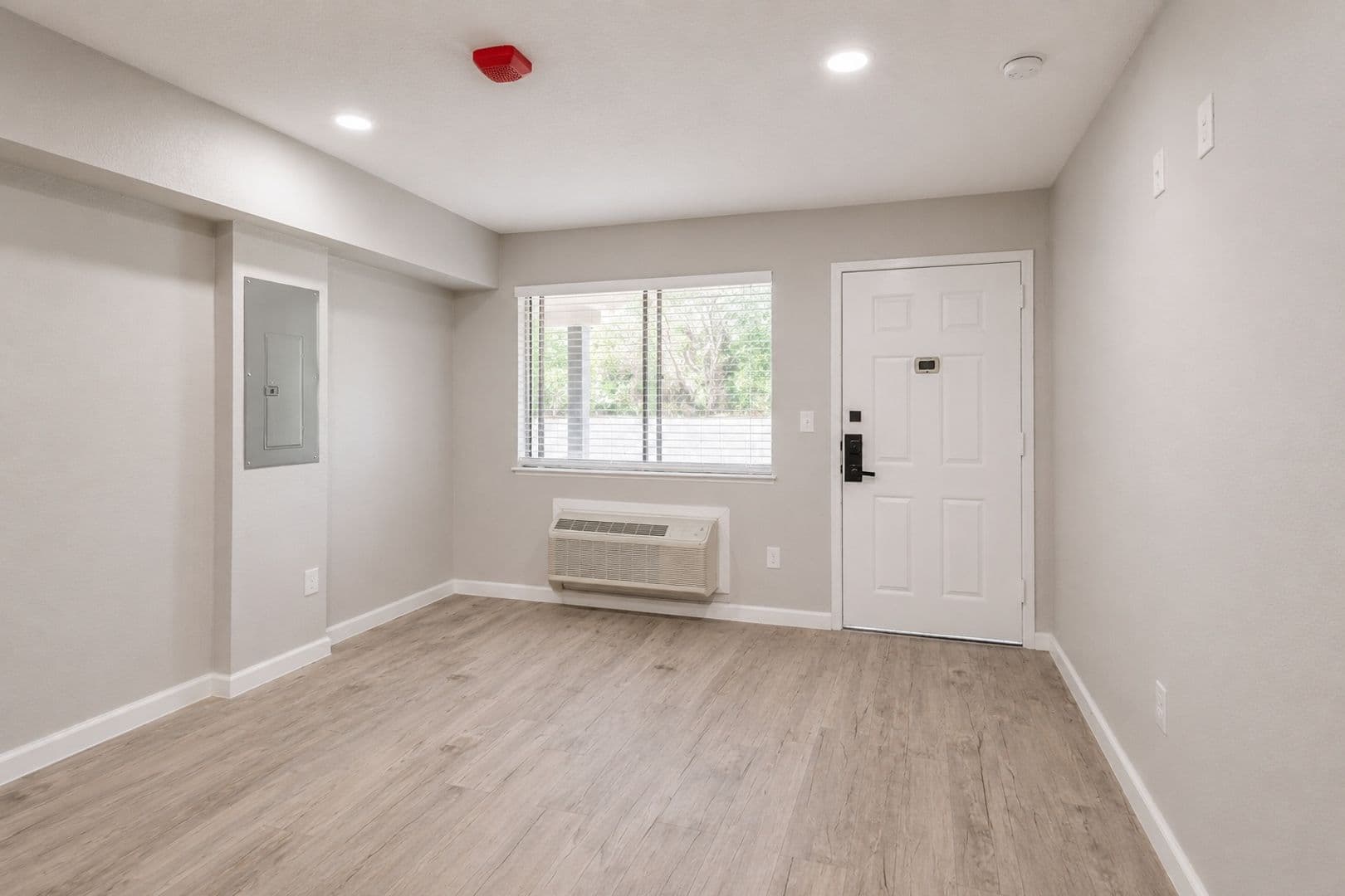 Austin Apartment: 9220 North Interstate Highway 35