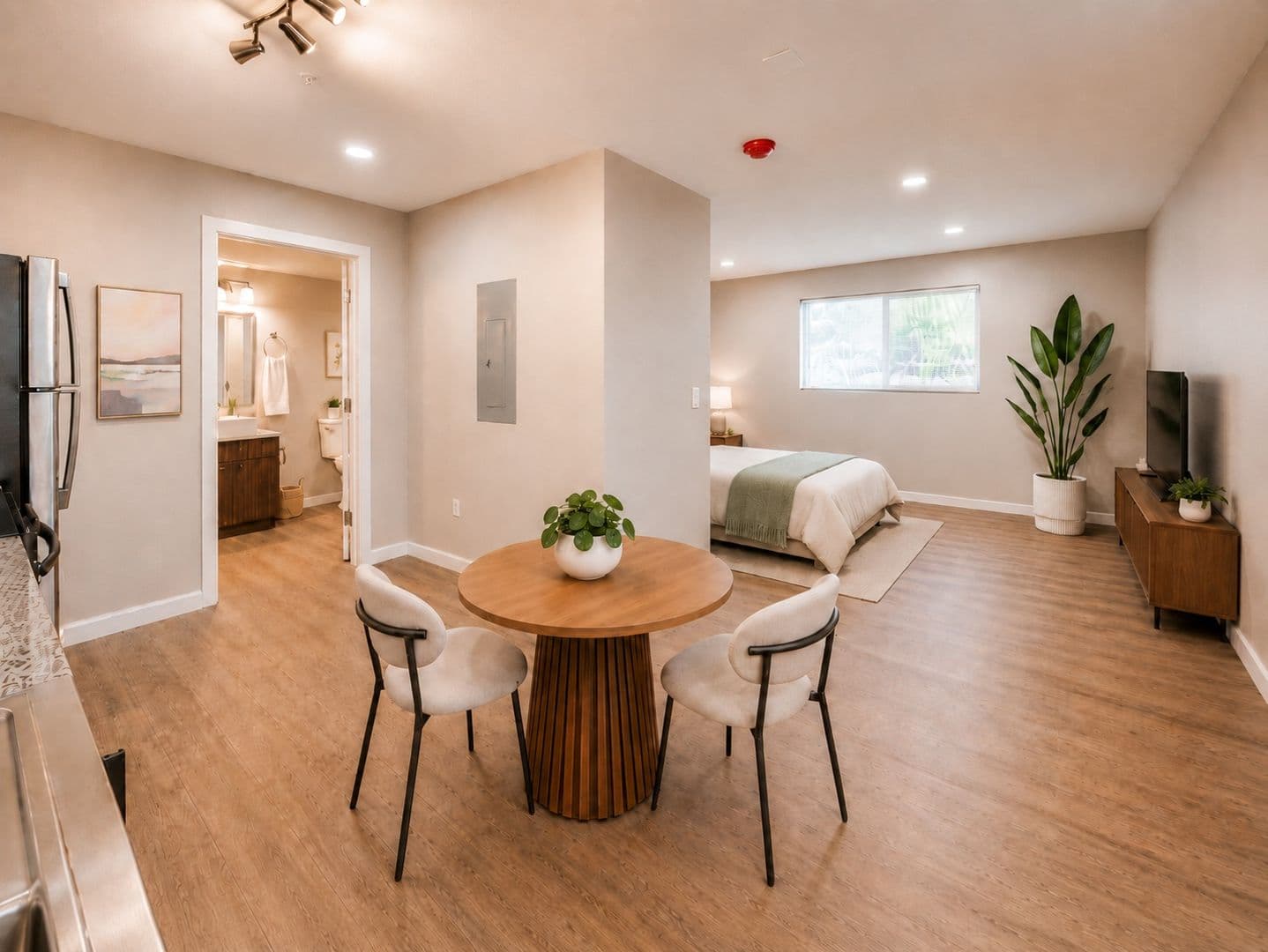 Austin Apartment: 9220 North Interstate Highway 35