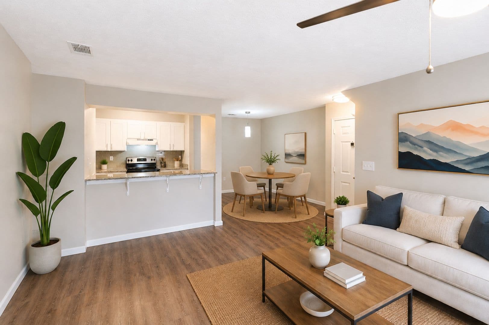 Moon Township Apartment: 916 Beaver Grade Road