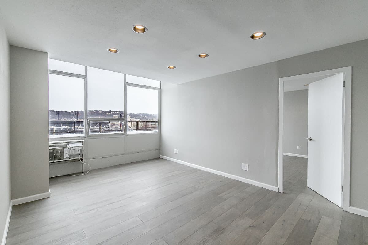 Pittsburgh Apartment: 625 Stanwix Street