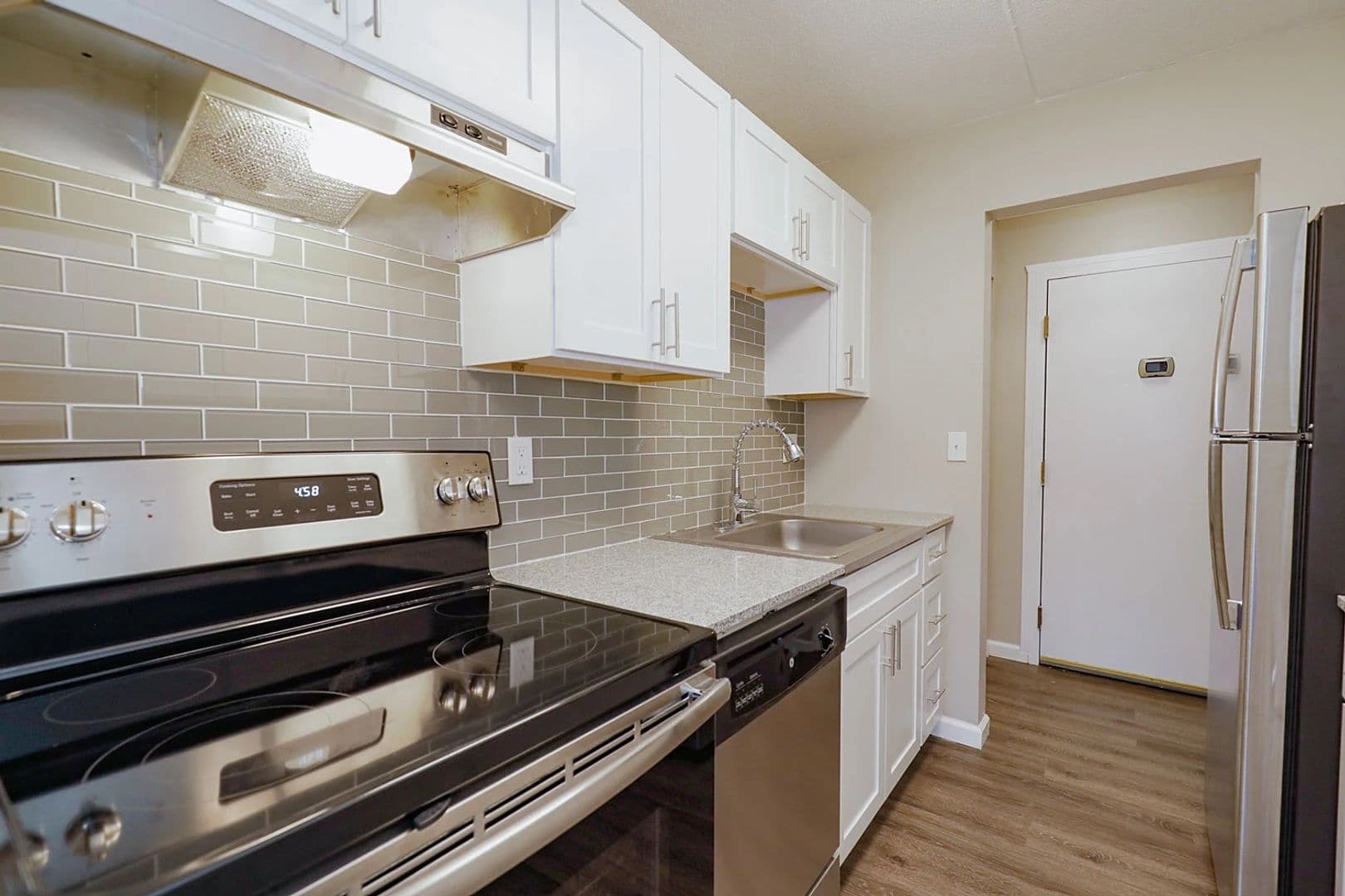 Pittsburgh Apartment: 7 Dorchester Drive